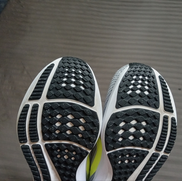 Nike Air Zoom Pegasus 40 Men's 10.5 Gray Road Running Gray DV3853-004 - Picture 11 of 14